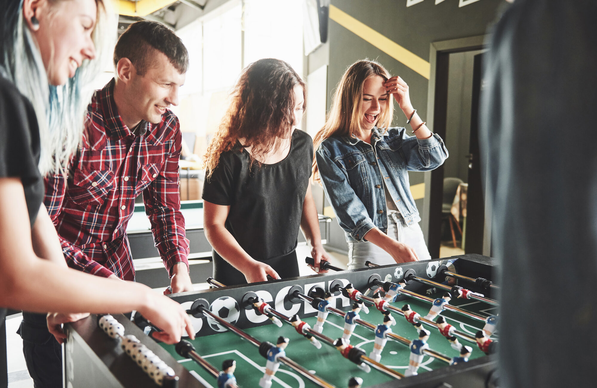 Babyfoot dans un espace de pause d'entreprise